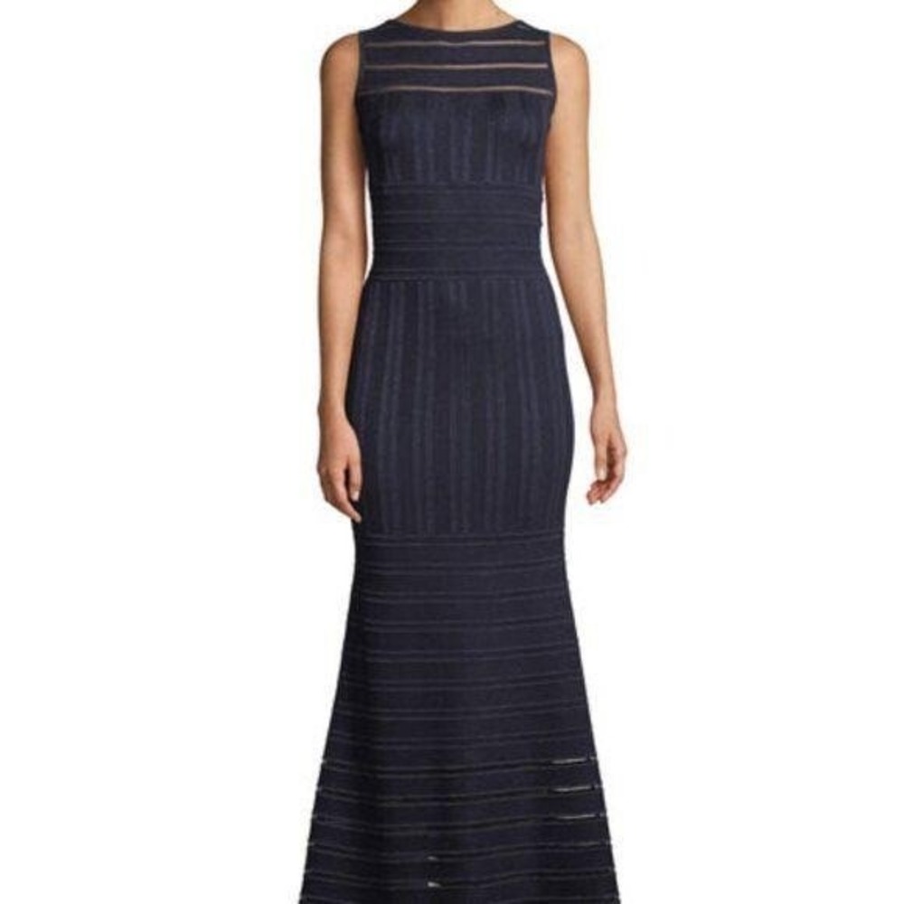 St. John Evening Navy Blue Metallic‎ Knit Mermaid Gown Sleeveless Dress Size 12